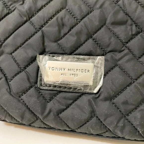 2010 Tommy Hilfiger  Crossbody Bag Purse - Picture 3 of 15